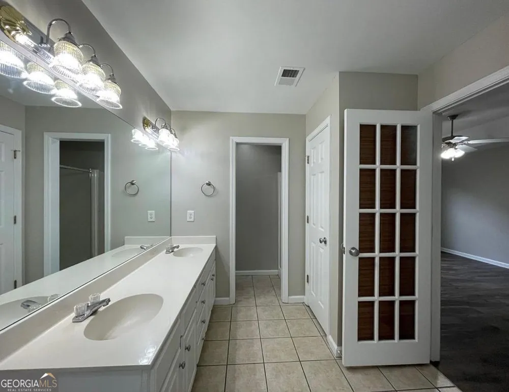 134 Brookstone DR SW Calhoun, GA 30701