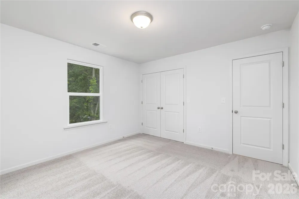 5037 San Francisco Circle Charlotte, NC 28216