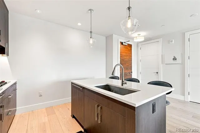 155 Steele Street #712 Denver, CO 80206