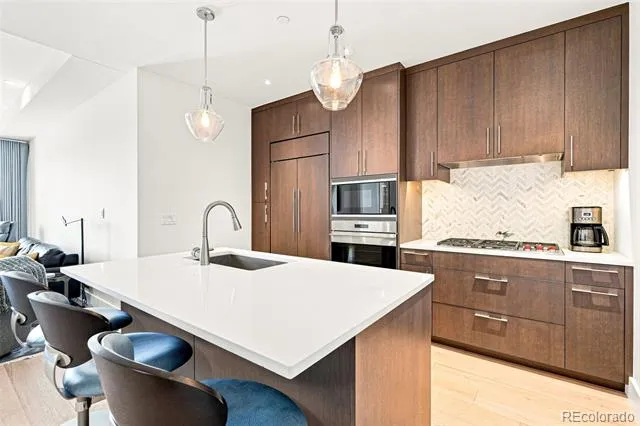 155 Steele Street #712 Denver, CO 80206