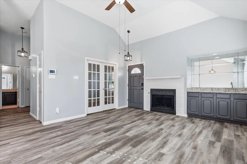 4311 Harvest Hill Road Carrollton, TX 75010