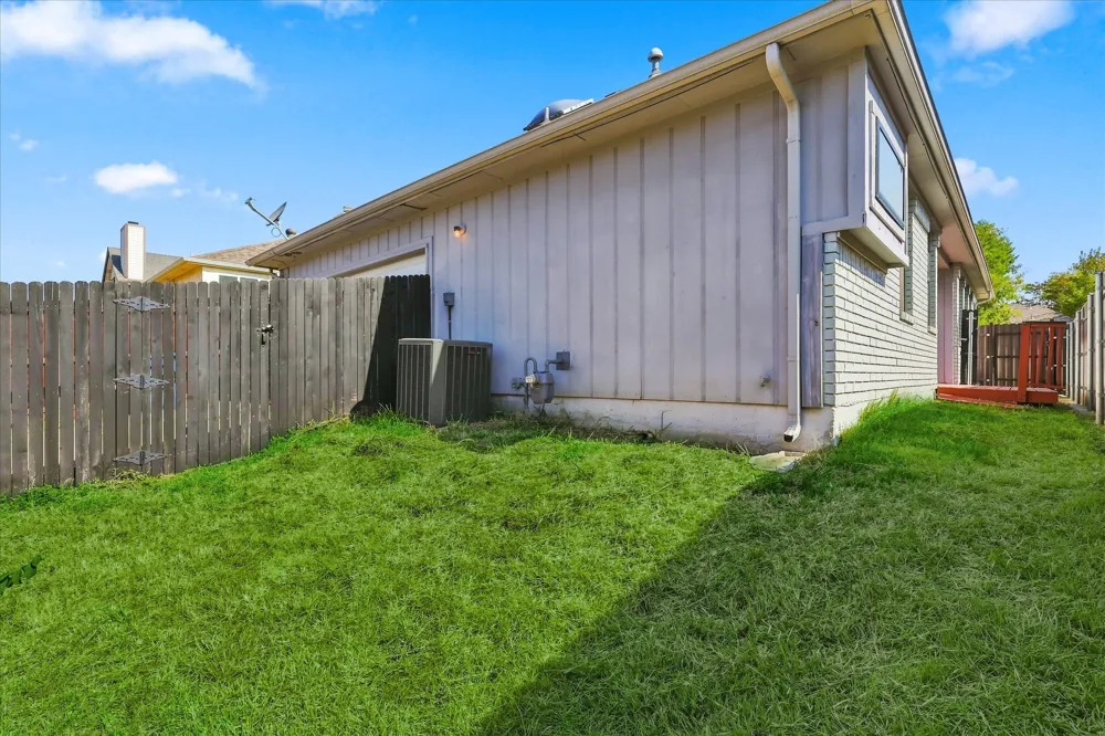 4311 Harvest Hill Road Carrollton, TX 75010