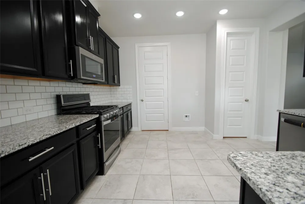 8834 Arch Rock Drive Cypress, TX 77433