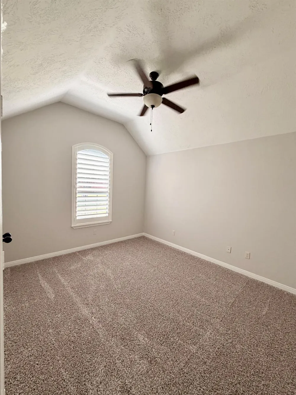 101 Racetrack Lane Montgomery, TX 77356