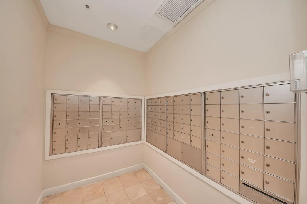 1300 Lamar Street Street #T8 Houston, TX 77010