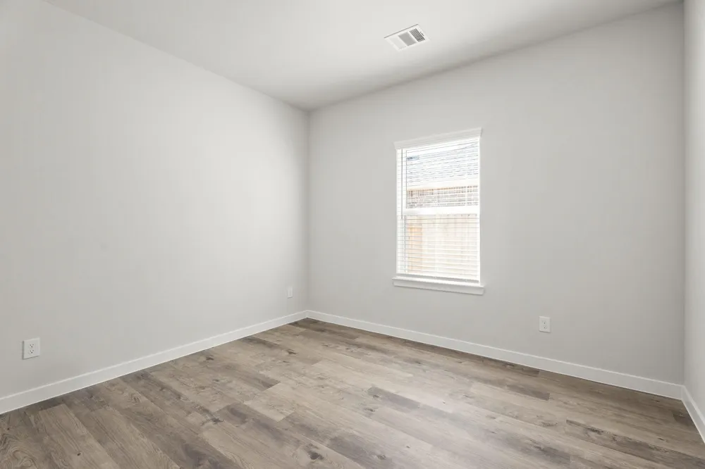 1597 Elm Court Angleton, TX 77515