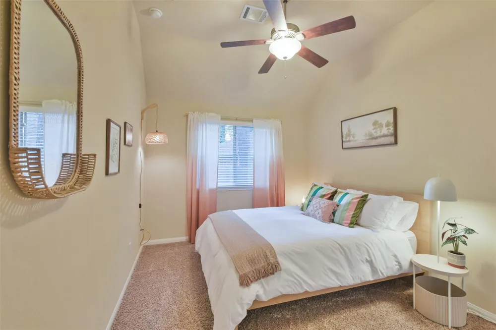 3813 Copper Mountain Montgomery, TX 77356