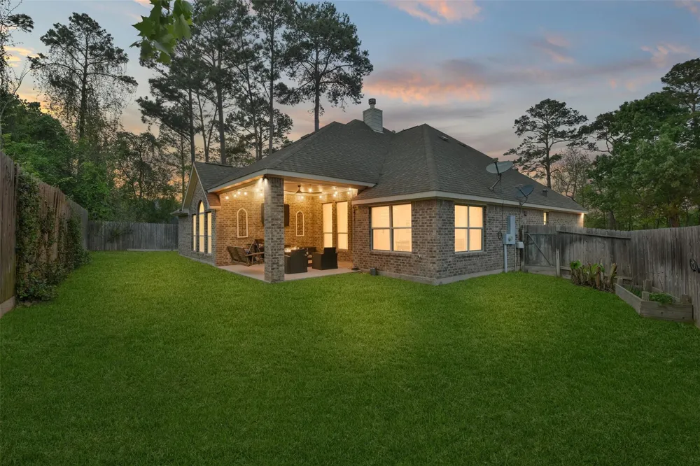 3813 Copper Mountain Montgomery, TX 77356