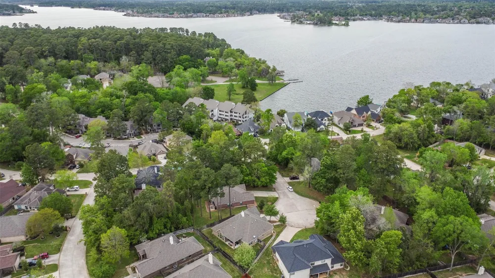 3813 Copper Mountain Montgomery, TX 77356