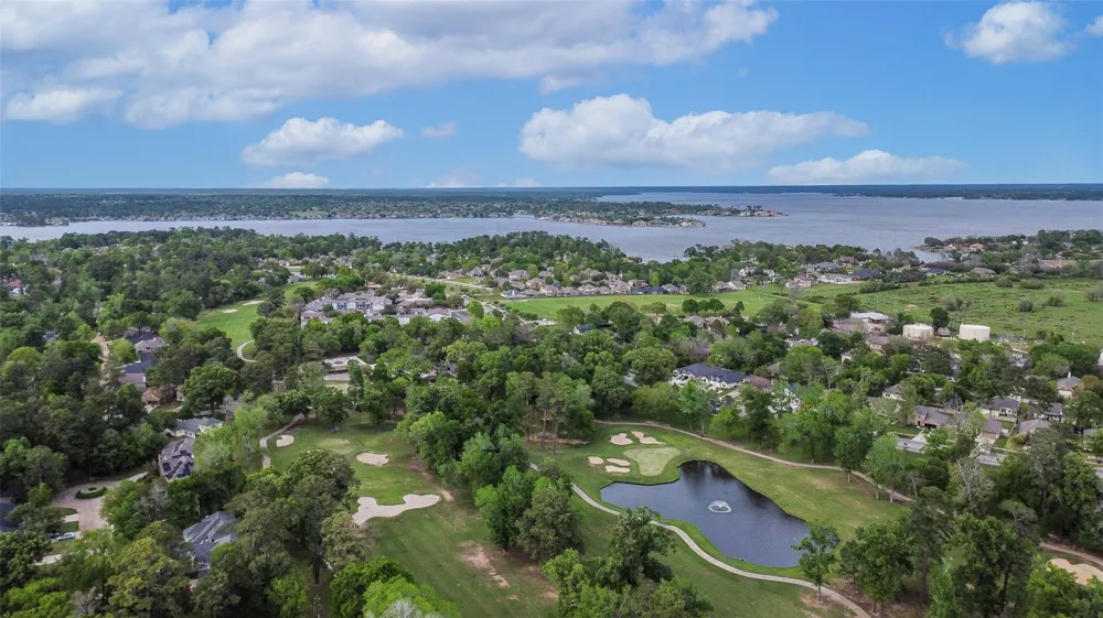 3813 Copper Mountain Montgomery, TX 77356
