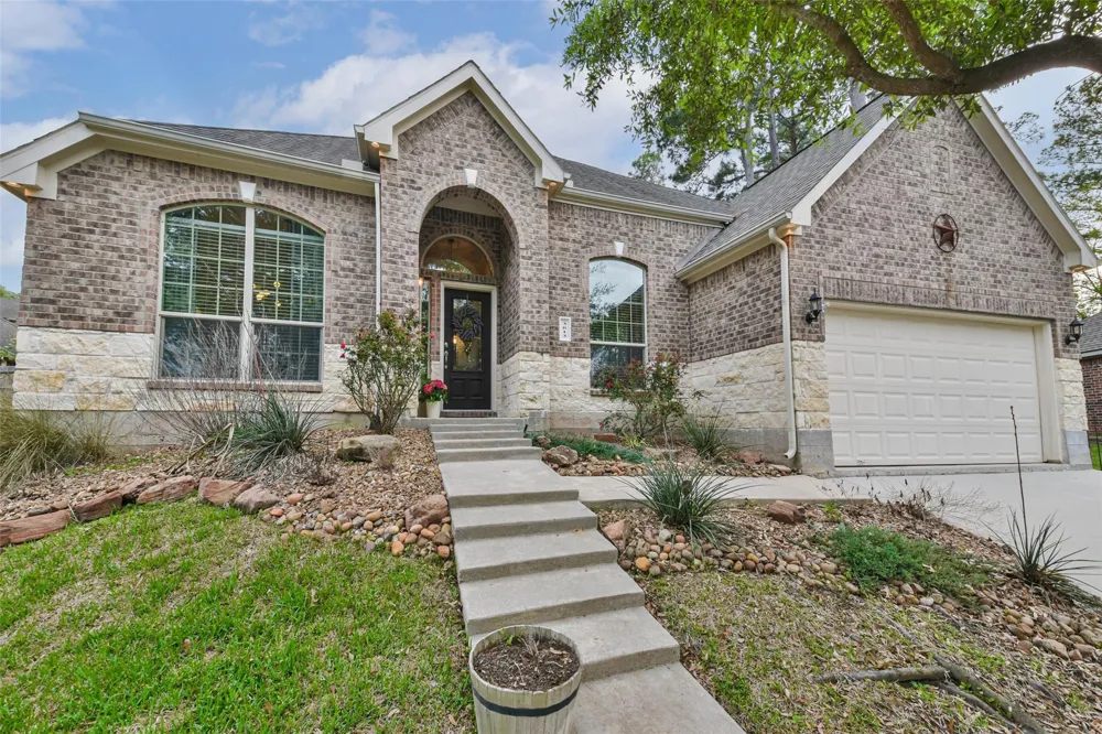 3813 Copper Mountain Montgomery, TX 77356