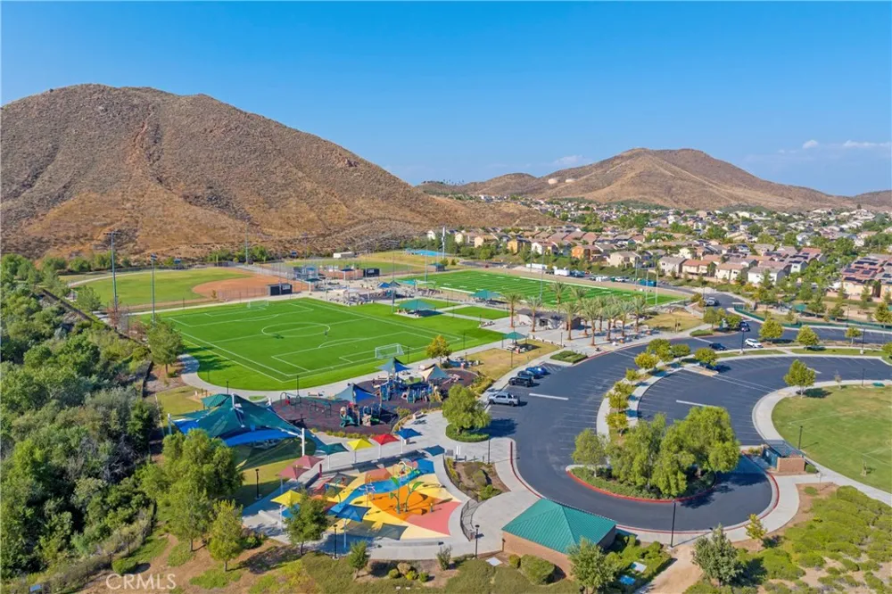 31955 Daisy Field Court Lake Elsinore, CA 92532