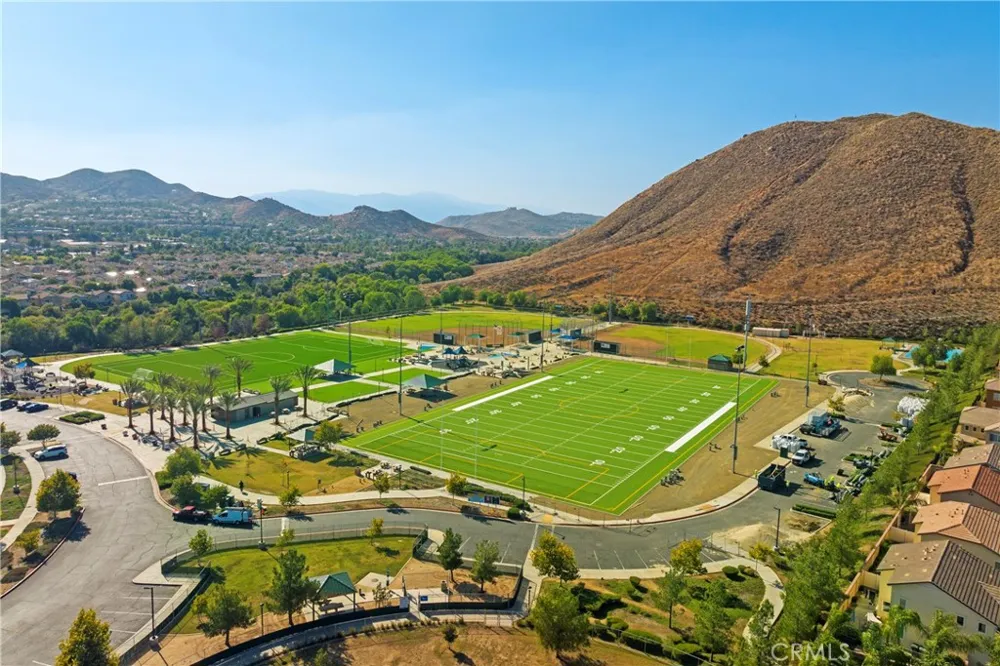 31955 Daisy Field Court Lake Elsinore, CA 92532