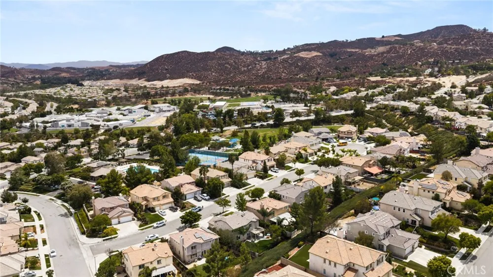 31955 Daisy Field Court Lake Elsinore, CA 92532