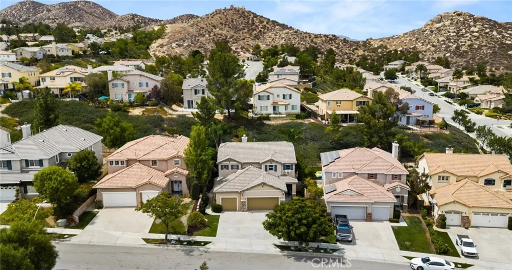 31955 Daisy Field Court Lake Elsinore, CA 92532