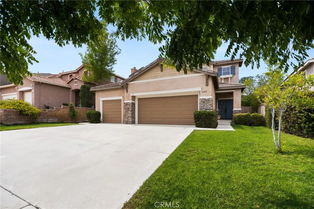 31955 Daisy Field Court Lake Elsinore, CA 92532