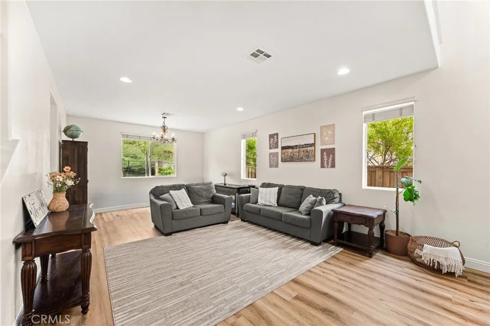 31955 Daisy Field Court Lake Elsinore, CA 92532