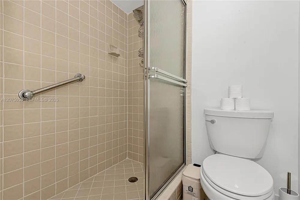 216 SE 9th St Dania Beach, FL 33004