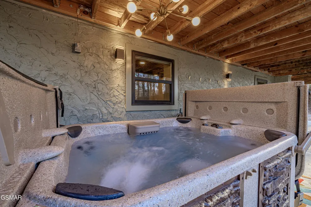 2759 Easy Street Sevierville, TN 37862
