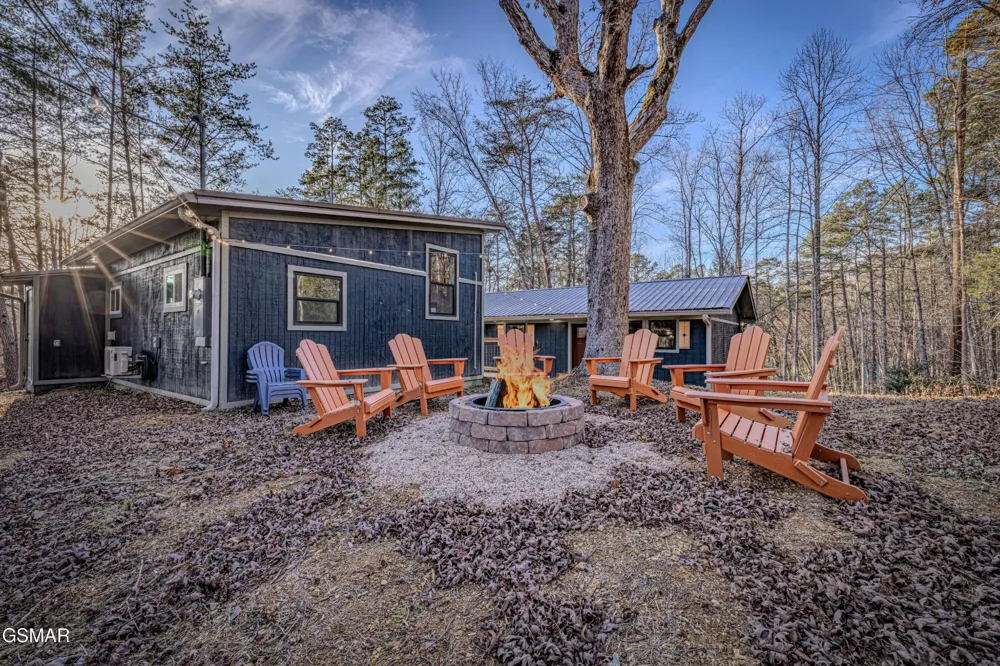 2759 Easy Street Sevierville, TN 37862