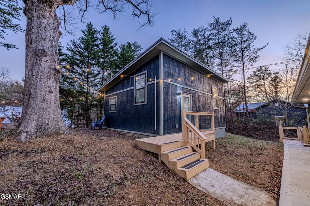 2759 Easy Street Sevierville, TN 37862