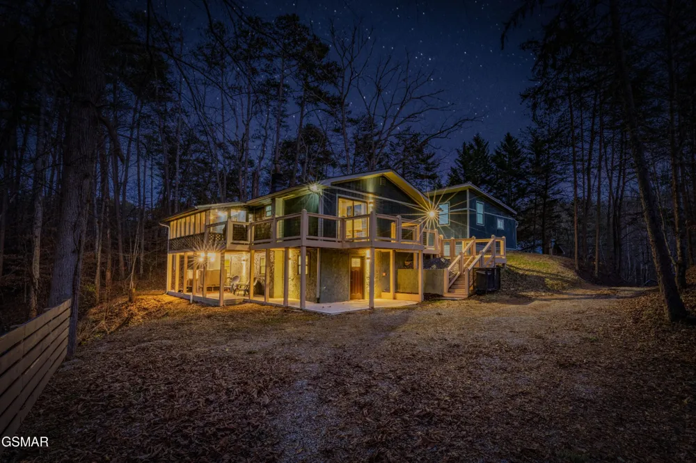 2759 Easy Street Sevierville, TN 37862