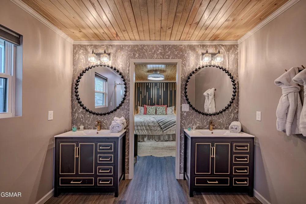 2759 Easy Street Sevierville, TN 37862