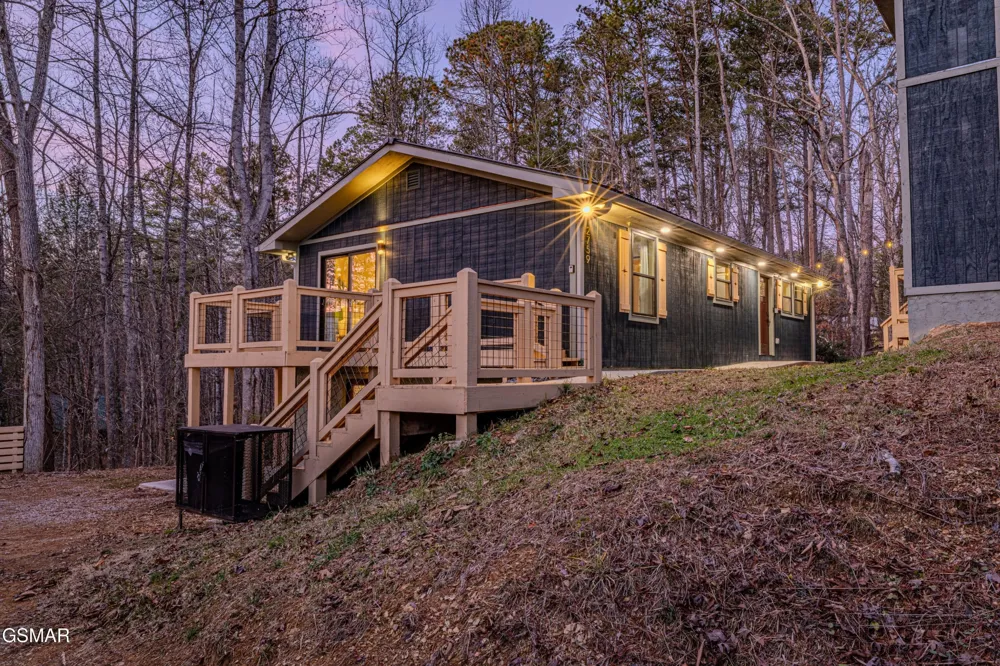 2759 Easy Street Sevierville, TN 37862