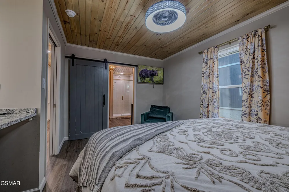 2759 Easy Street Sevierville, TN 37862