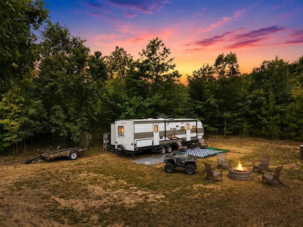 1593 Eikey Road East Bay Township, MI 49696