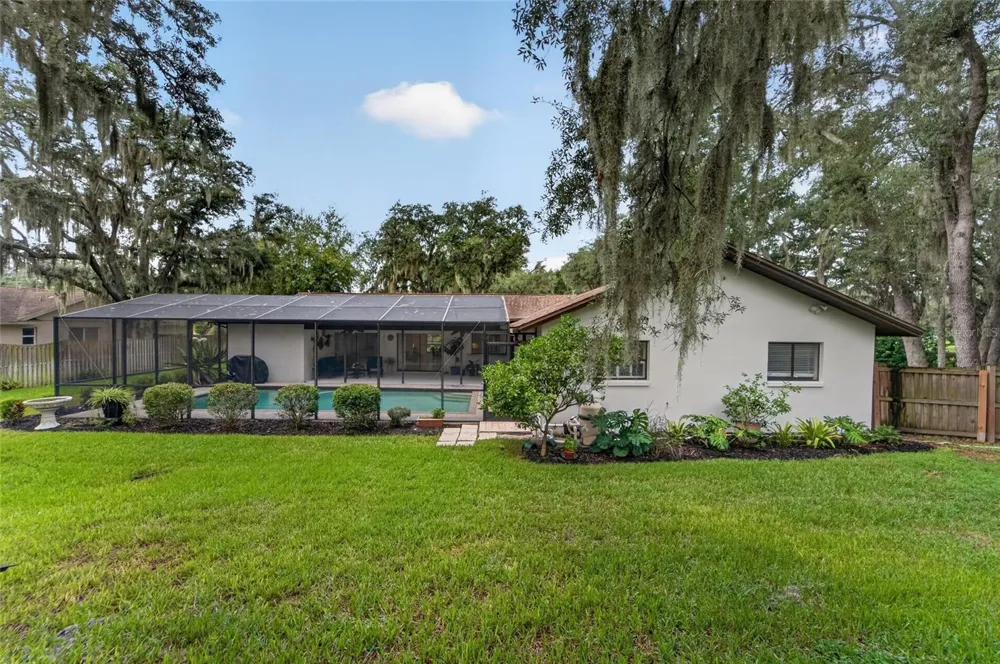 3002 WISTER CIRCLE Valrico, FL 33596