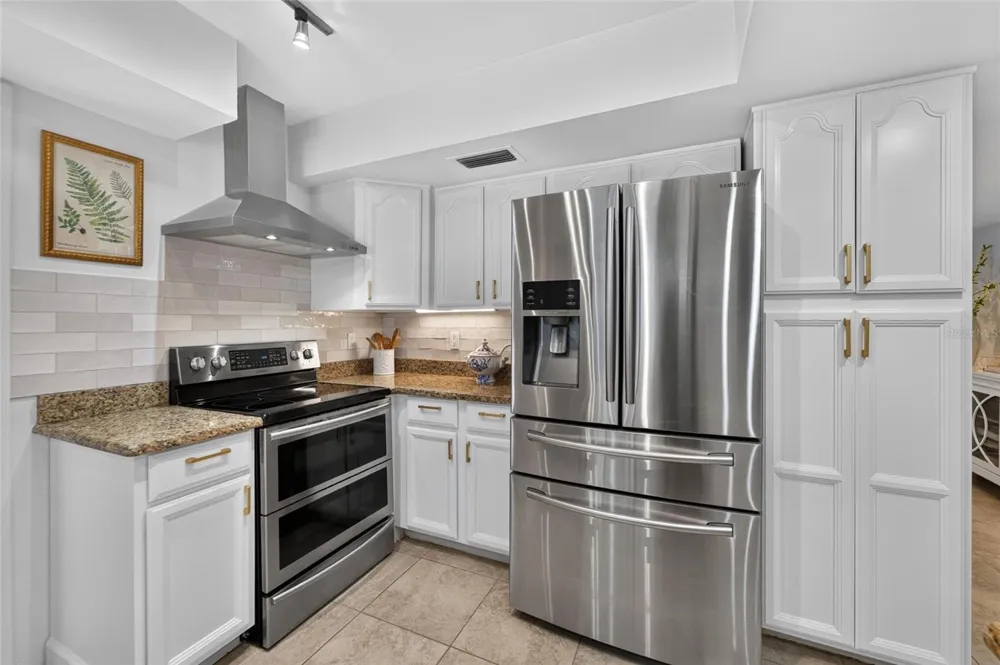 3002 WISTER CIRCLE Valrico, FL 33596