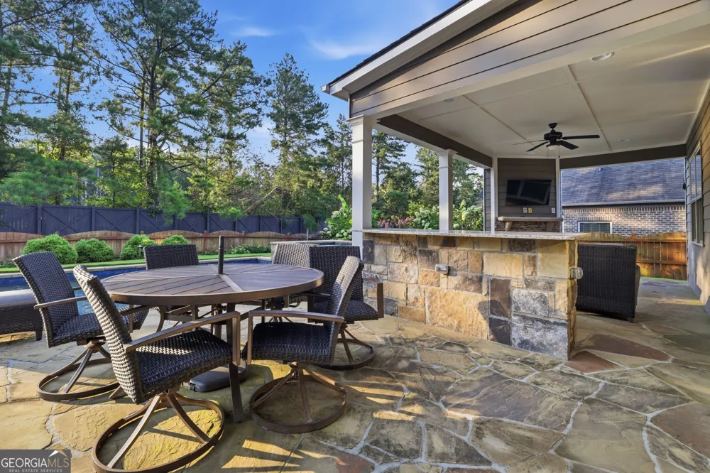 4121 Secret Shoals WAY Buford, GA 30518