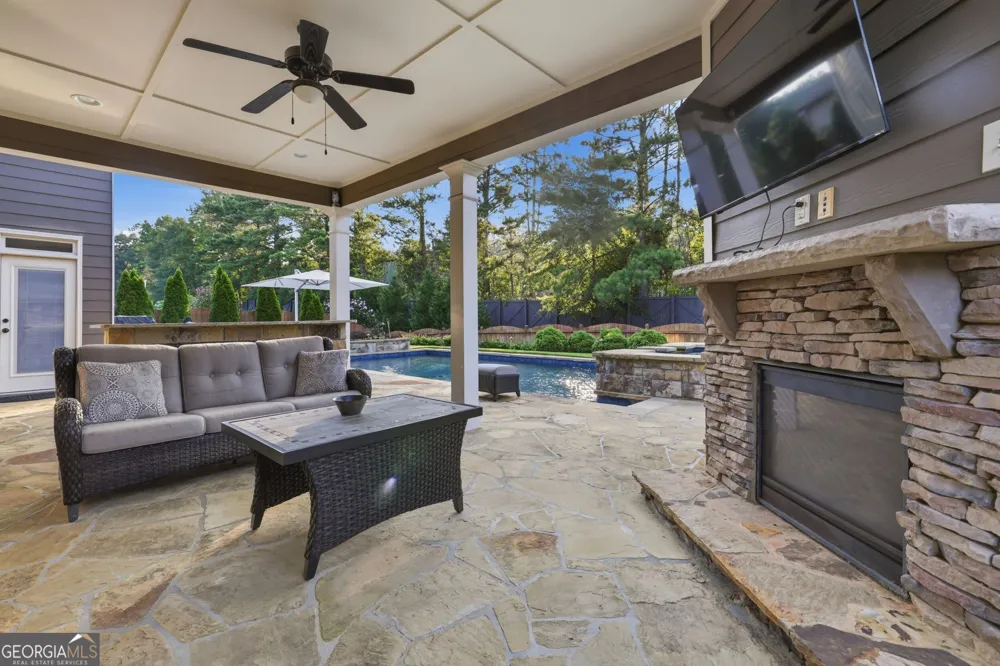 4121 Secret Shoals WAY Buford, GA 30518