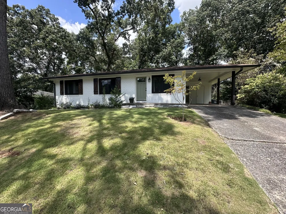 2498 Lakewood DR Kennesaw, GA 30152