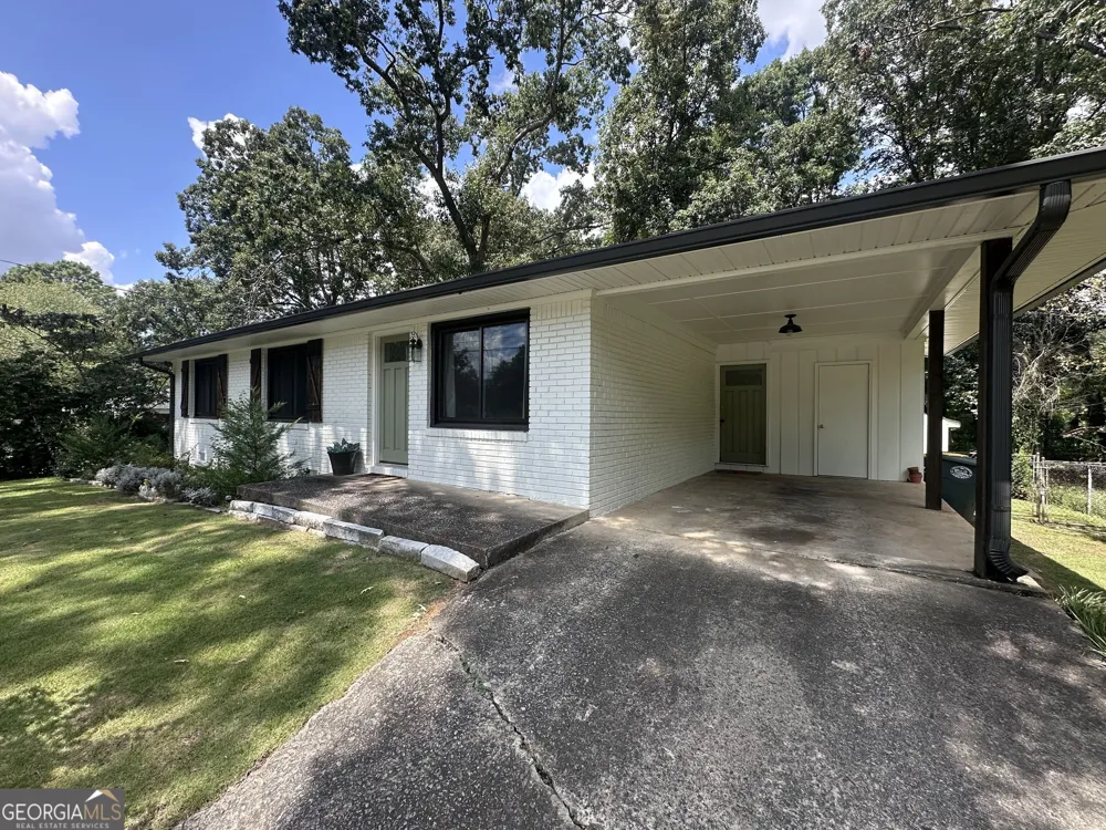 2498 Lakewood DR Kennesaw, GA 30152