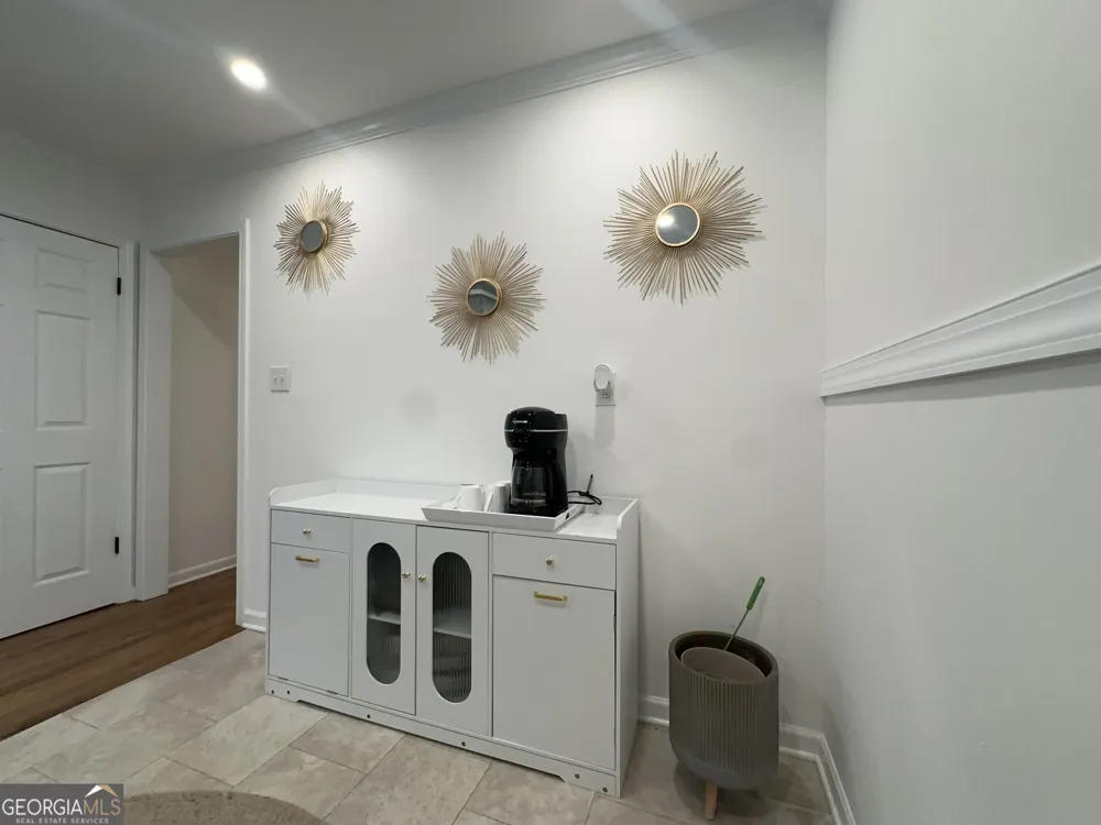 2498 Lakewood DR Kennesaw, GA 30152