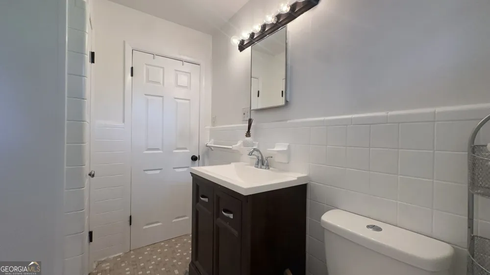 2498 Lakewood DR Kennesaw, GA 30152