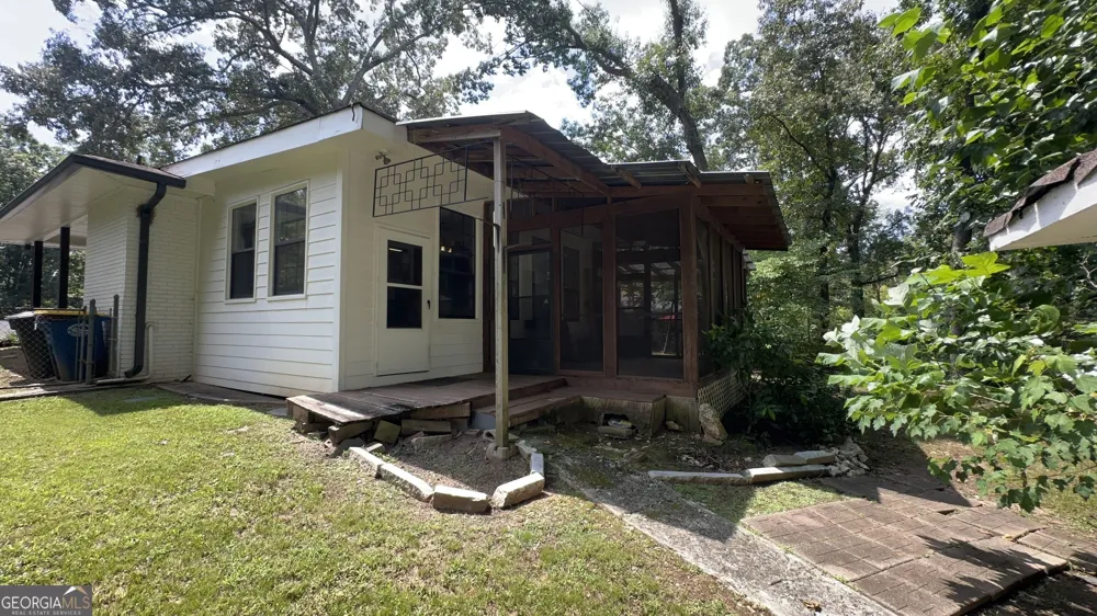 2498 Lakewood DR Kennesaw, GA 30152