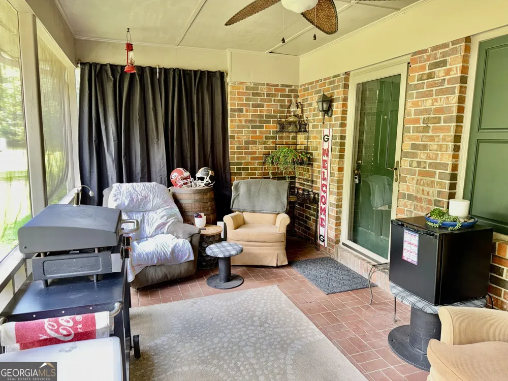 1336 Calhoun Falls HWY Elberton, GA 30635
