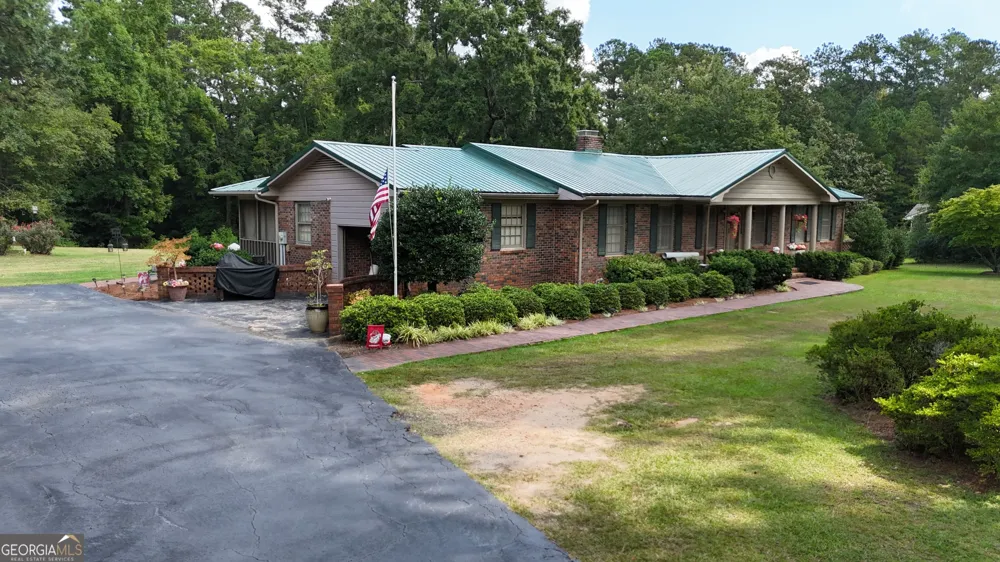 1336 Calhoun Falls HWY Elberton, GA 30635