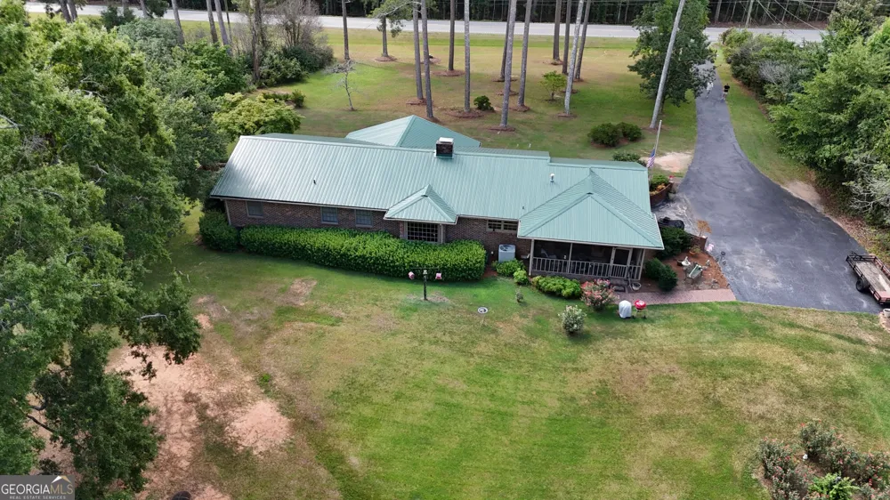 1336 Calhoun Falls HWY Elberton, GA 30635