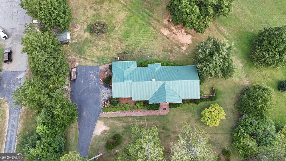 1336 Calhoun Falls HWY Elberton, GA 30635