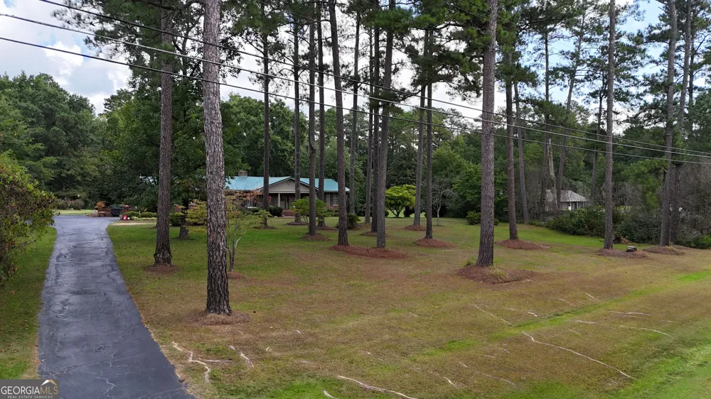 1336 Calhoun Falls HWY Elberton, GA 30635