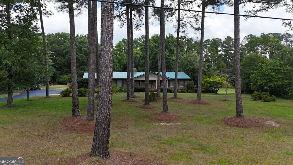 1336 Calhoun Falls HWY Elberton, GA 30635