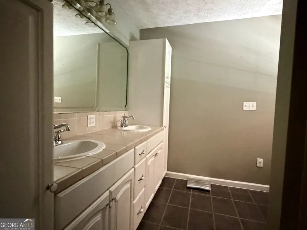 1657 Nimblewill Gap RD Dahlonega, GA 30533