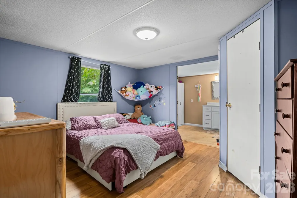 4 Briarcliff Terrace Asheville, NC 28806