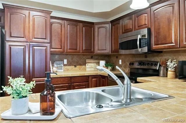 10052 W Ute Place #102 Littleton, CO 80127