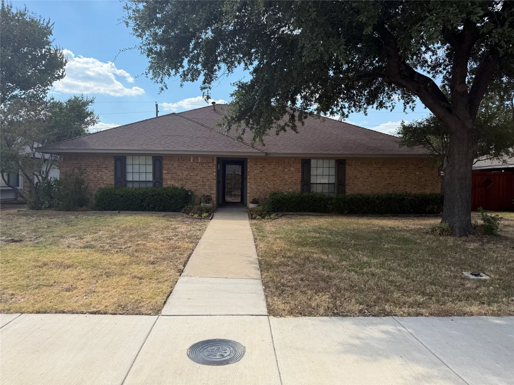 17623 Medina Drive Dallas, TX 75287