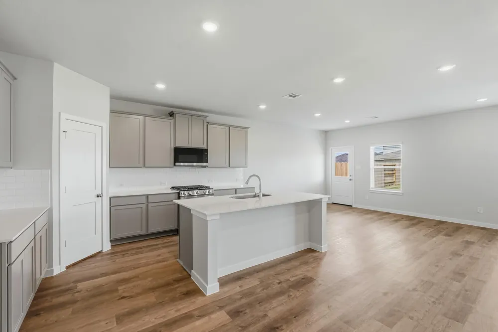 312 Tall Birch Drive Hockley, TX 77447